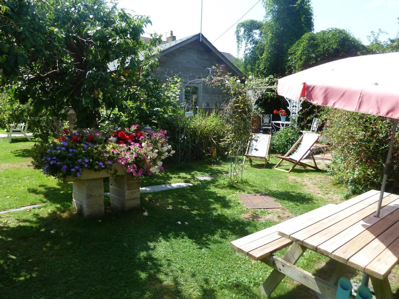 Hillside Self Catering Panzió Salisbury Kültér fotó