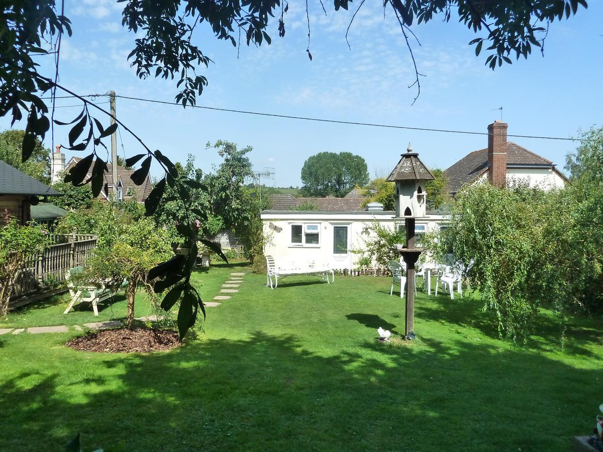 Hillside Self Catering Panzió Salisbury Kültér fotó