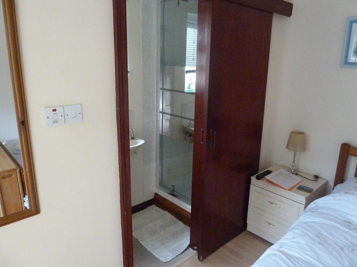 Hillside Self Catering Panzió Salisbury Kültér fotó
