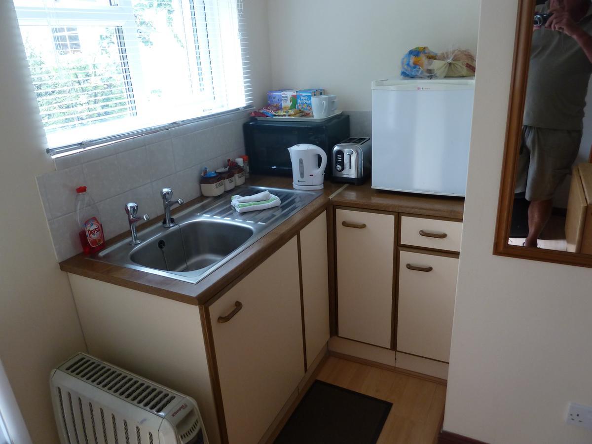 Hillside Self Catering Panzió Salisbury Kültér fotó