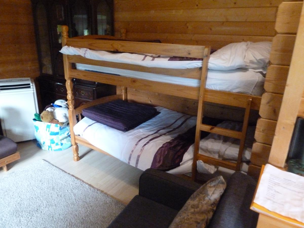 Hillside Self Catering Panzió Salisbury Kültér fotó