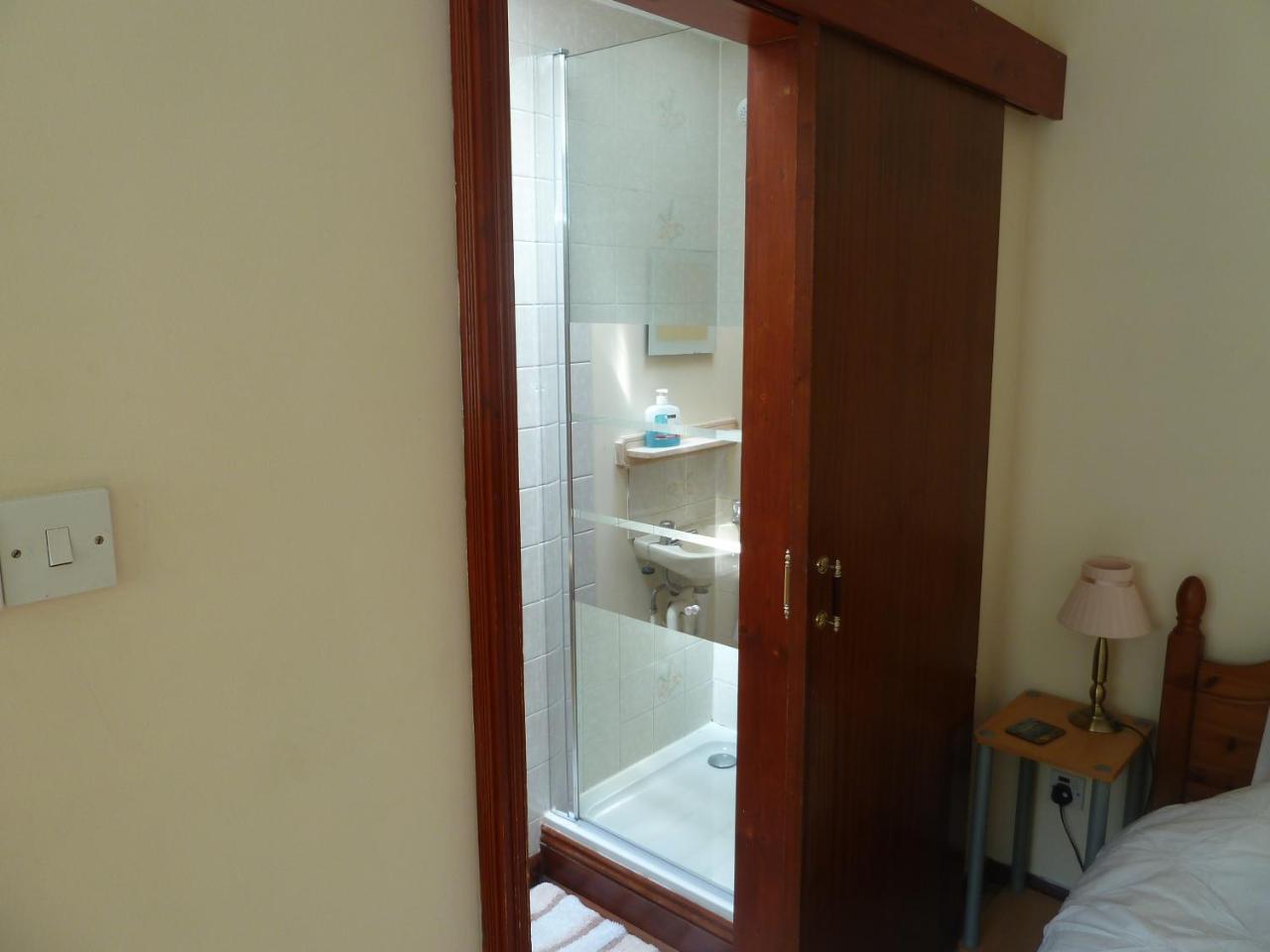 Hillside Self Catering Panzió Salisbury Kültér fotó